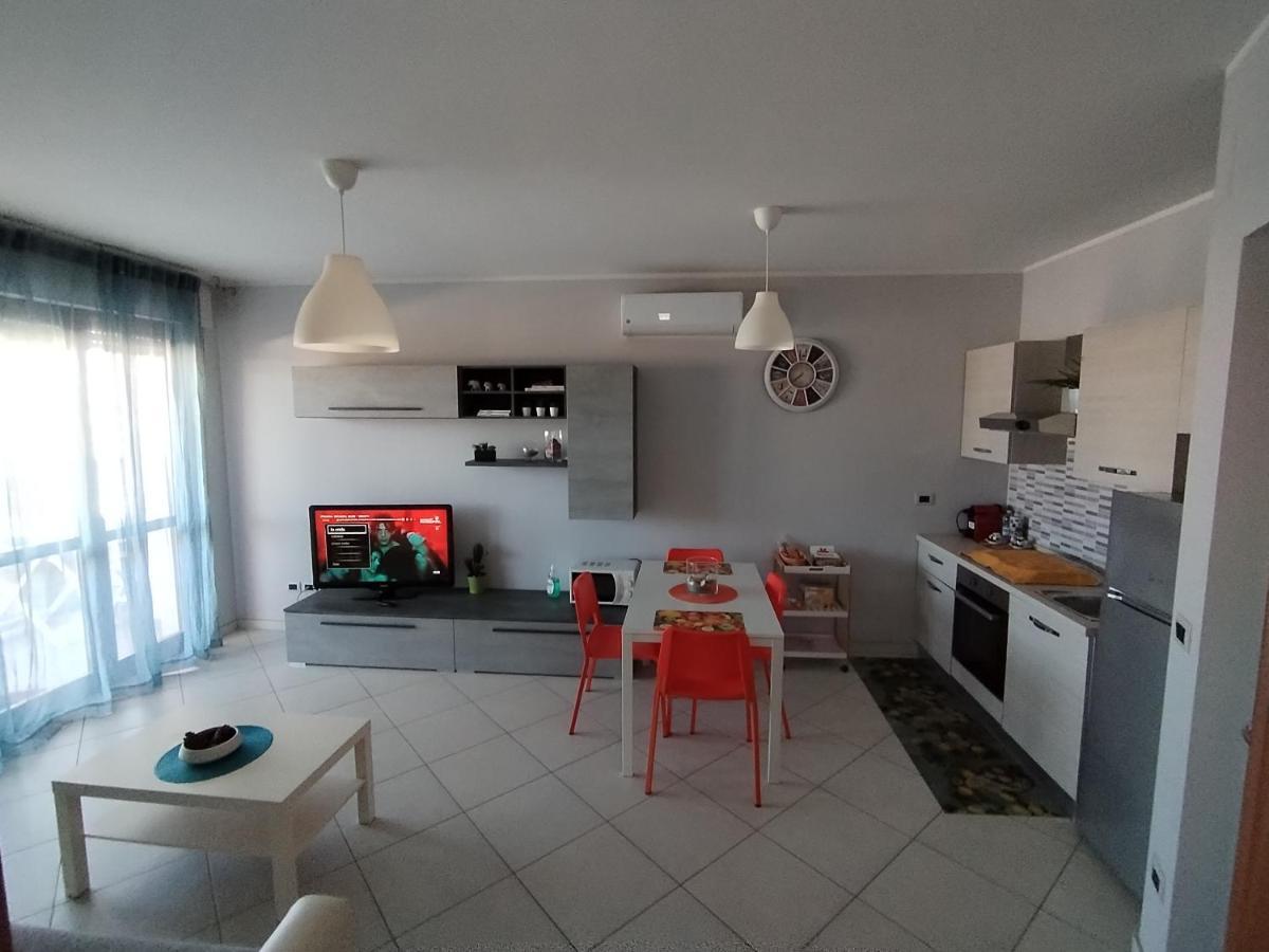Appartamento Nuovissimo Ad Un Passo Dal Mare Montesilvano Marina Екстериор снимка