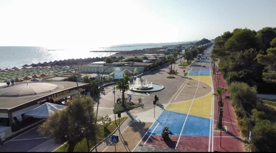Appartamento Nuovissimo Ad Un Passo Dal Mare Montesilvano Marina Екстериор снимка